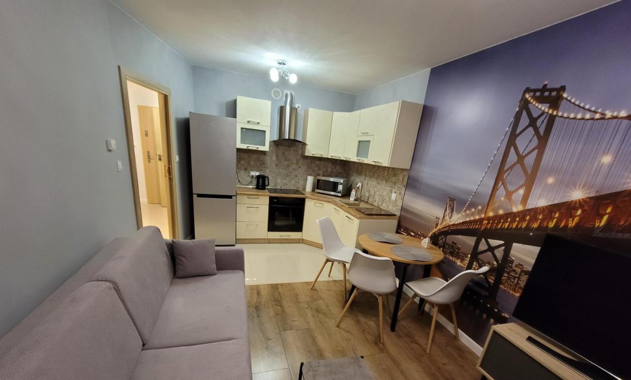 Apartament Warszawska 26 - Klimatyzacja ゴジュフ・ヴィエルコポルスキ エクステリア 写真