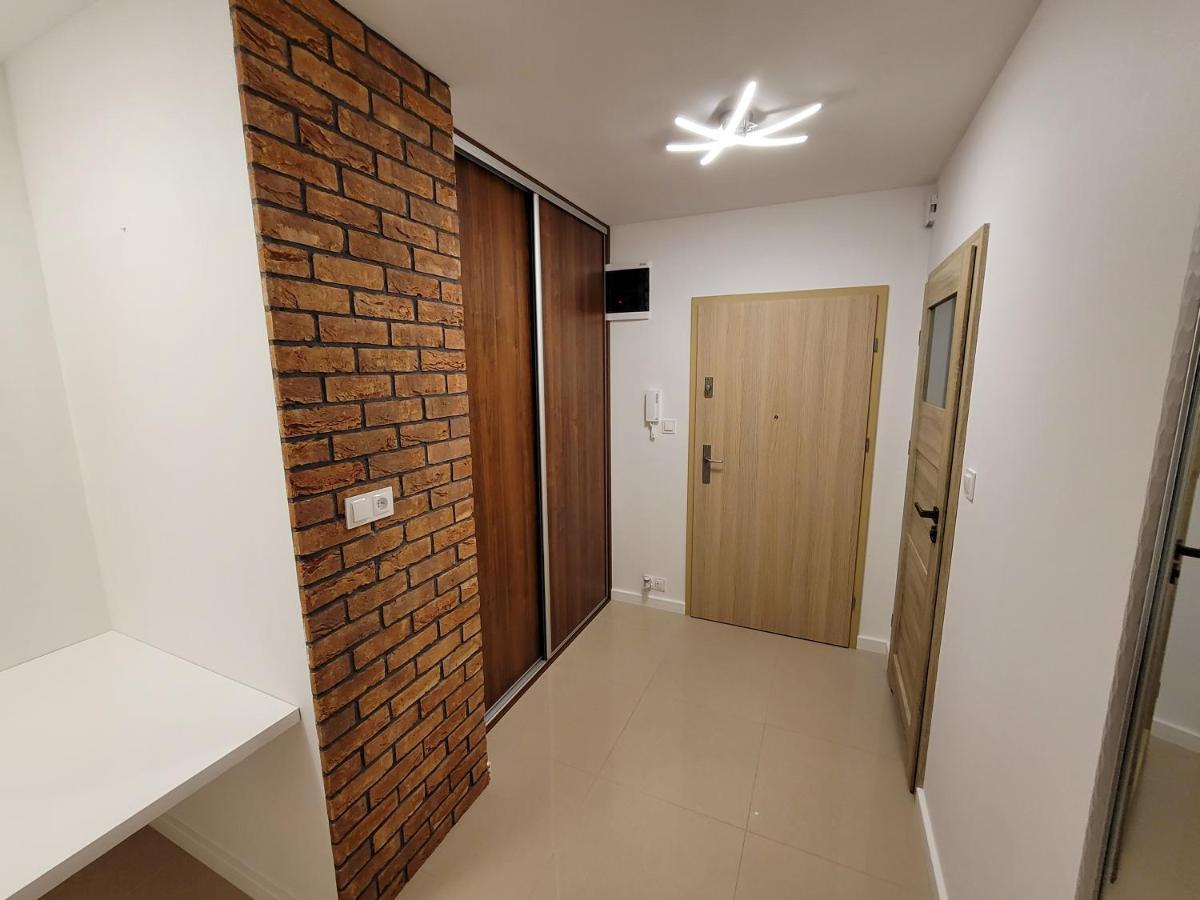 Apartament Warszawska 26 - Klimatyzacja ゴジュフ・ヴィエルコポルスキ エクステリア 写真