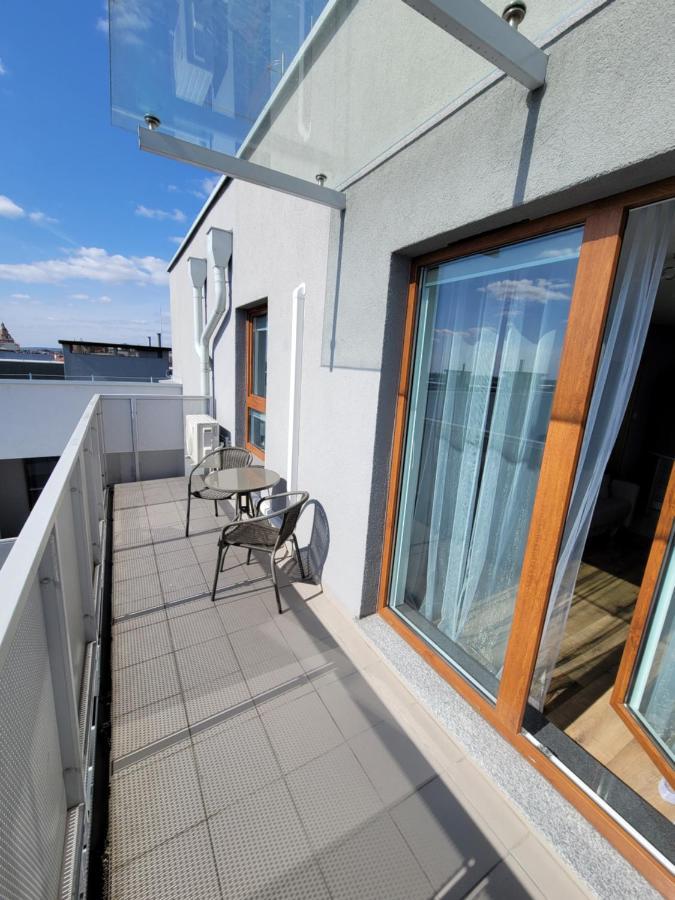 Apartament Warszawska 26 - Klimatyzacja ゴジュフ・ヴィエルコポルスキ エクステリア 写真